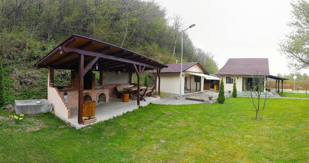 Pensiunea Tudor Breaza Exterior photo